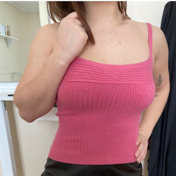 Cute Knit Tank - Picture 3 of 3